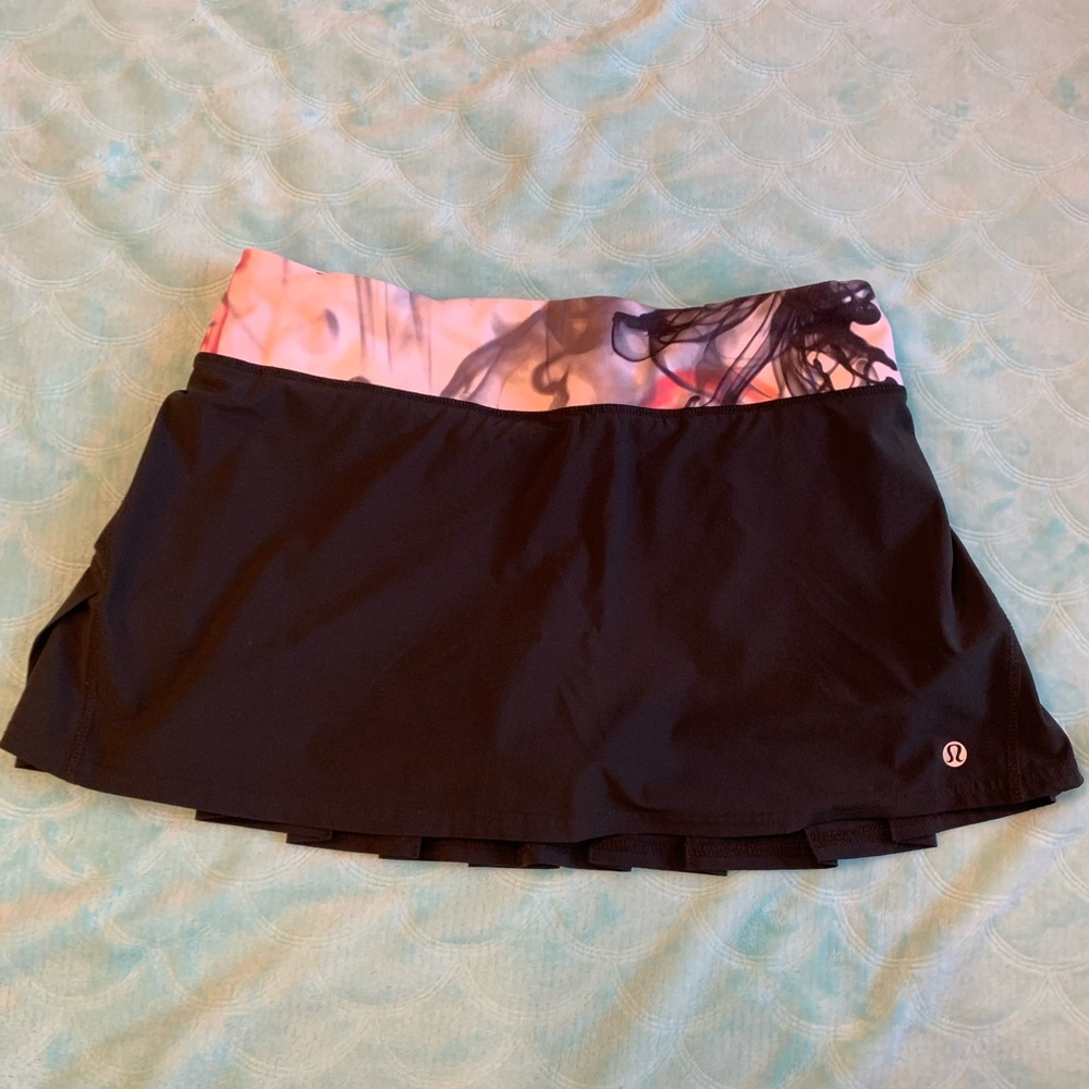 Lululemon Unicorn Tears Skirt 6 EUC